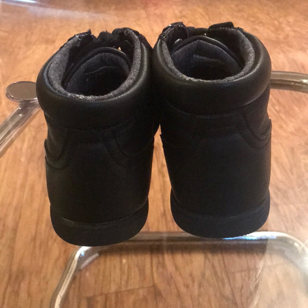 Levi’s Boots - Picture 3 of 3